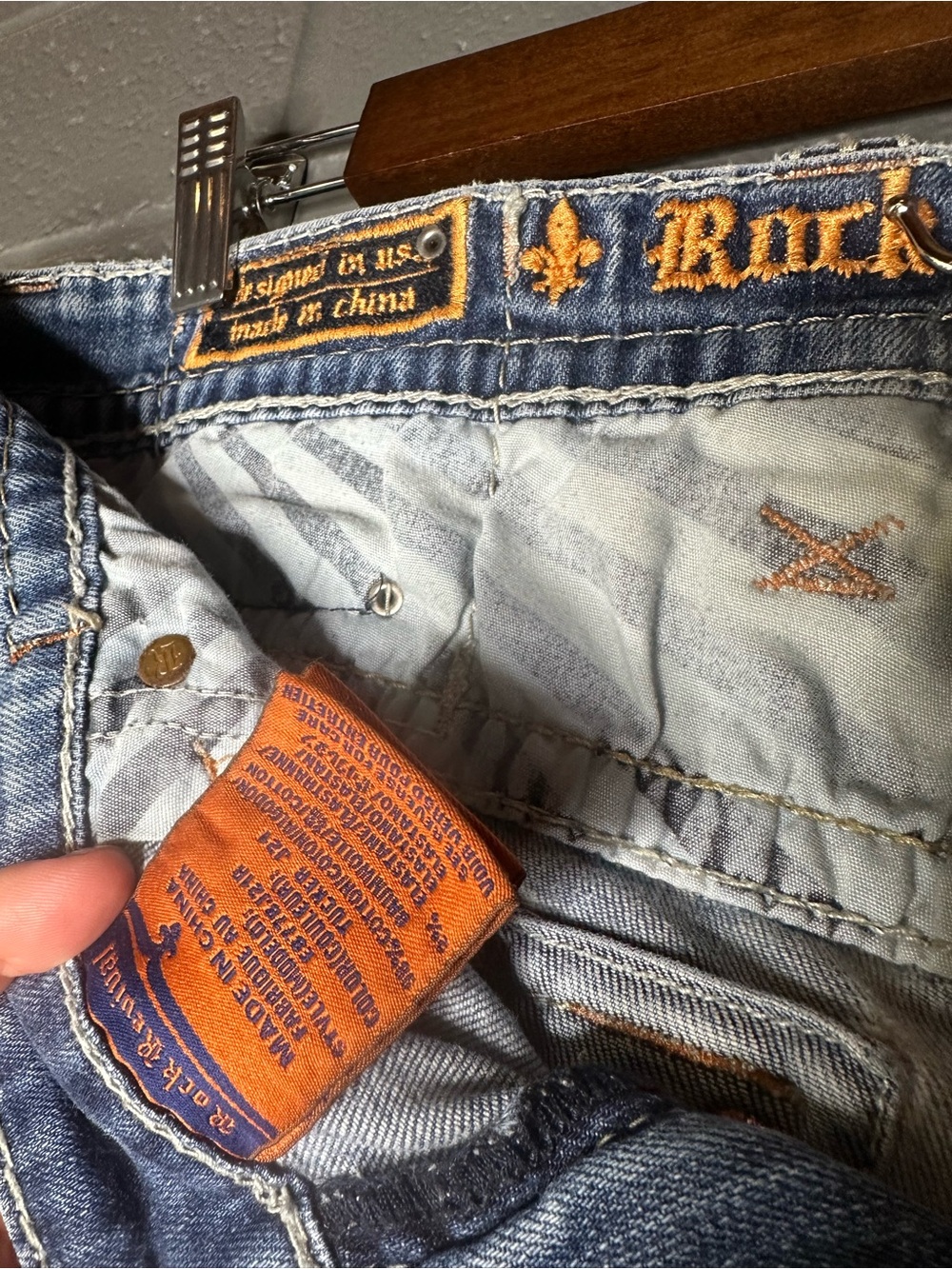 Rock Revival Brand - Light Wash Blue Jeans - Straight Leg - Women’s 34 - Picture 7 of 13